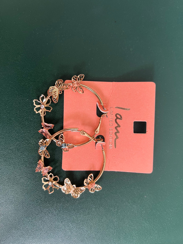 گوشواره حلقه ای طرح پروانه